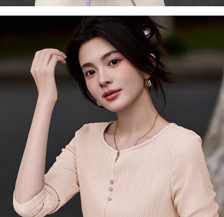 Sentubila [Solid Color Long-Sleeve T-Shirt], 2025 Autumn Vertical Striped Textured V-Neck Placket Three-Button Elastic Long T-Shirt 13