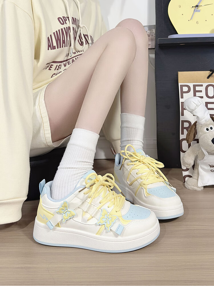 RENBEN Matcha Green Butterfly White Sneakers for Women, New Fashion Versatile Casual Shoes, Thick-Soled Korean Style Platform Shoes, White And Green, Size 38 10
