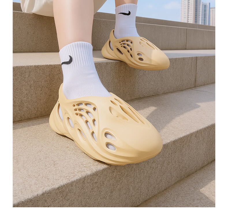 FOOTOPPO EVA Coconut Hole Shoes for Men, Summer Outdoor Wear, Sports Non-Slip Sandals, Slip-On Closed-Toe Slippers 22