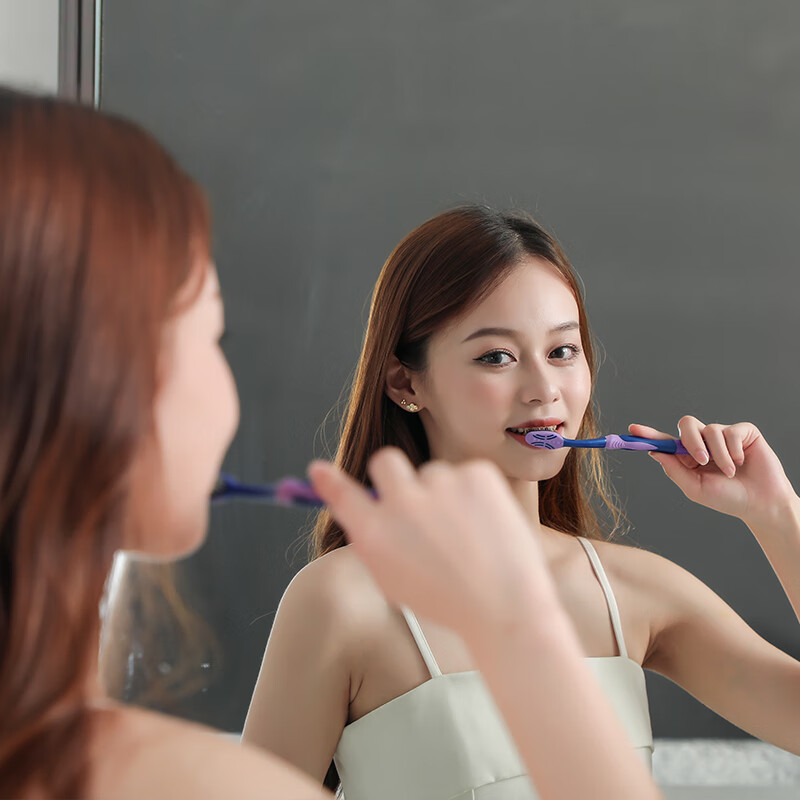 Yidianyuan 4 Adult Soft Bristle Nano Toothbrush, Home Family Pack, Protects Gums And Oral Health, Silicone Brush Head 8