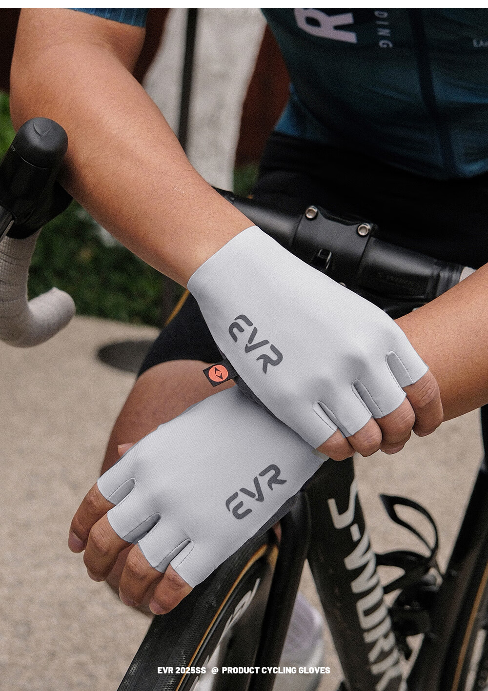 EVR Double Arrow Cycling Gloves, MITI Fabric, Half-Finger, Summer Shock-Absorbing Short Finger, Gray, Size L 8
