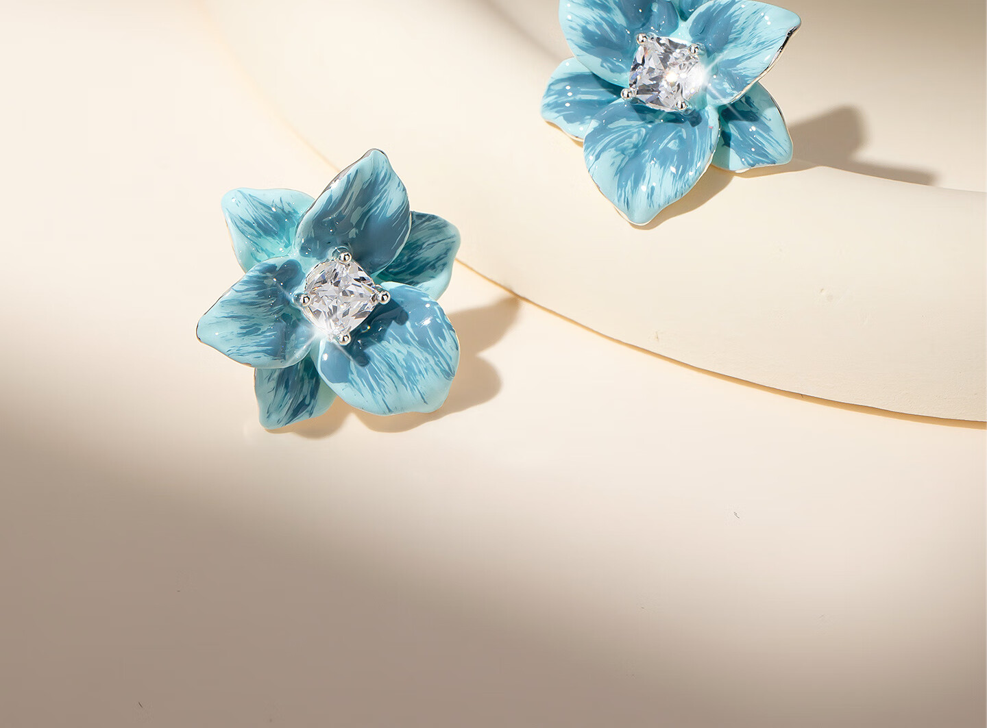 Qlady Summer Earrings Blue Flower Studs for Women, 2025 New High-End Niche Design, Ear Piercing Earrings Gift 6