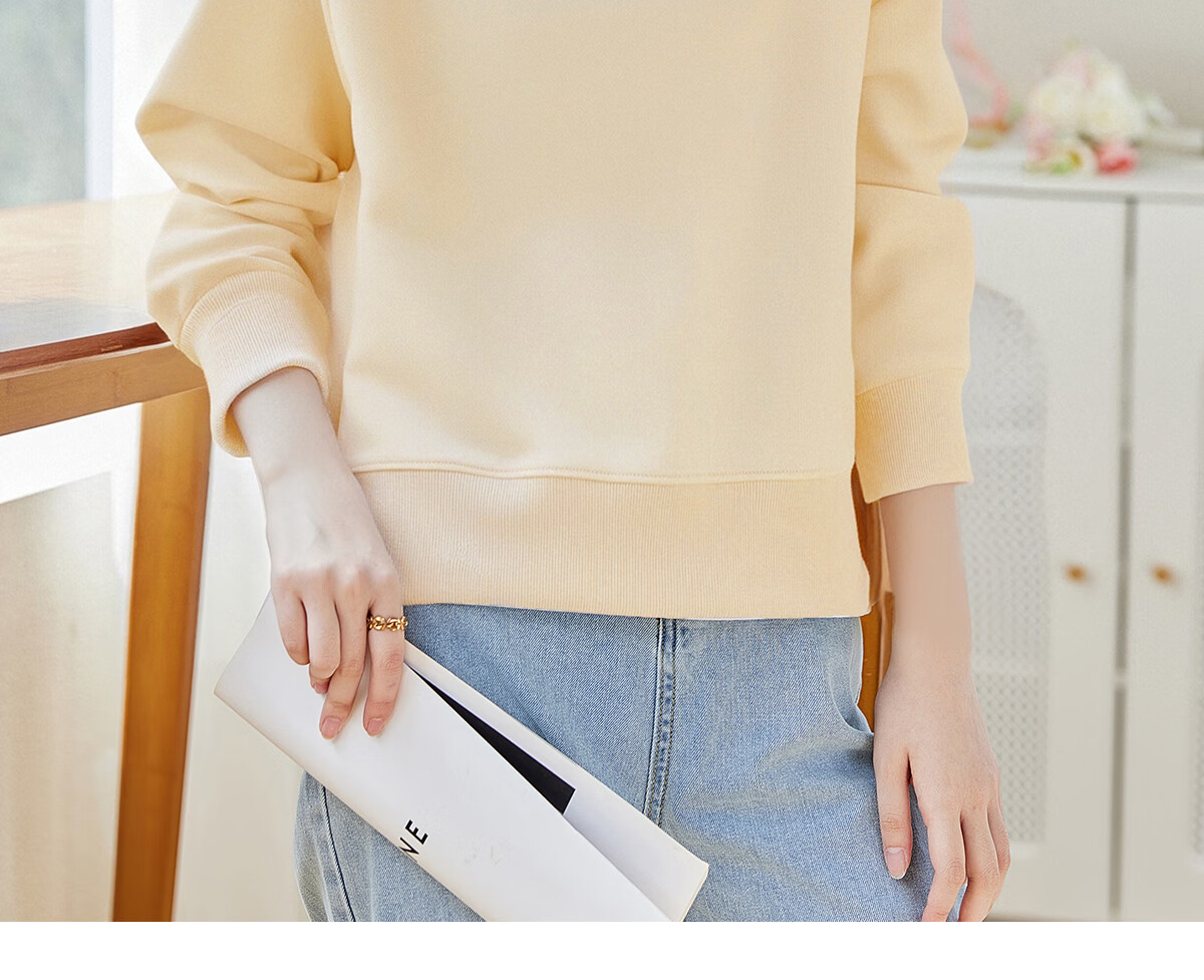 PinCai Relaxed Fit Sweatshirt for Women, Solid Color Round Neck Simple Loose Sweatshirt, Fashionable Casual Versatile Top P143W1031 26