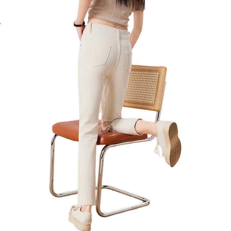 White Image 2
