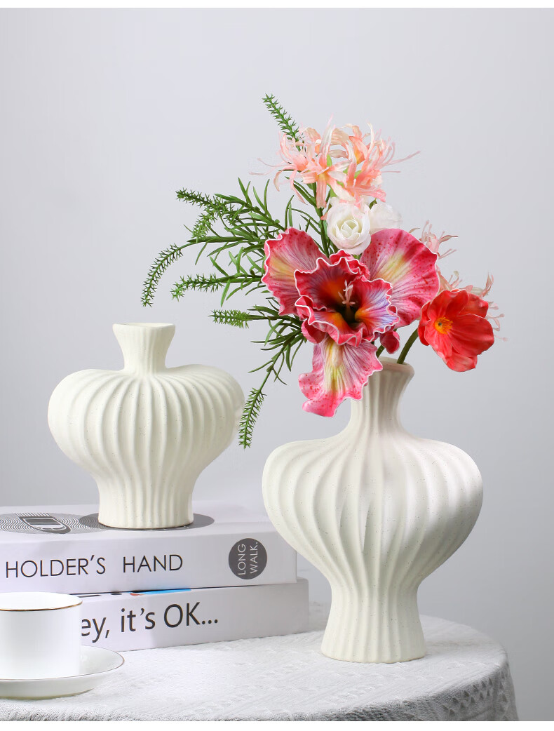 Qiju Yaji Wabi-Sabi Style Curved Luxury Ceramic Vase White Tall 30203 3