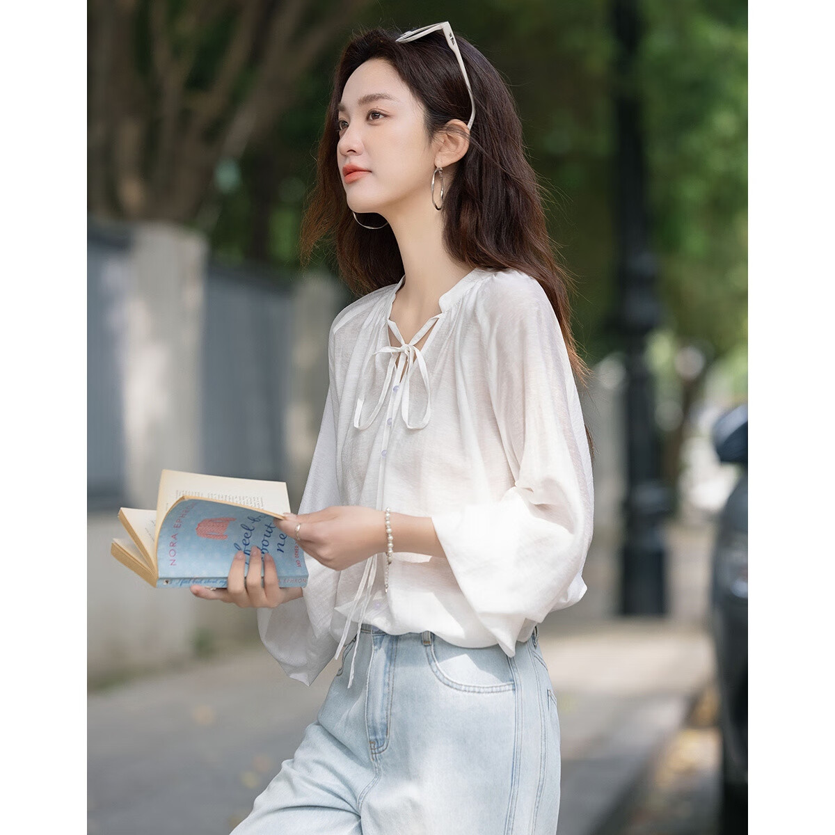 Demana [Simple Life] Spring and Autumn Lightweight Oxygen Linen Lyocell Blend Elegant V-Neck Ribbon Pocket Sleeve Women's Shirt