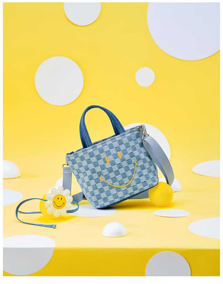 Lee × Smiley Official Smiley Face Collaboration Tote Shoulder Handbag, 38 Women's Day Gift for Girlfriend Or Wife 13