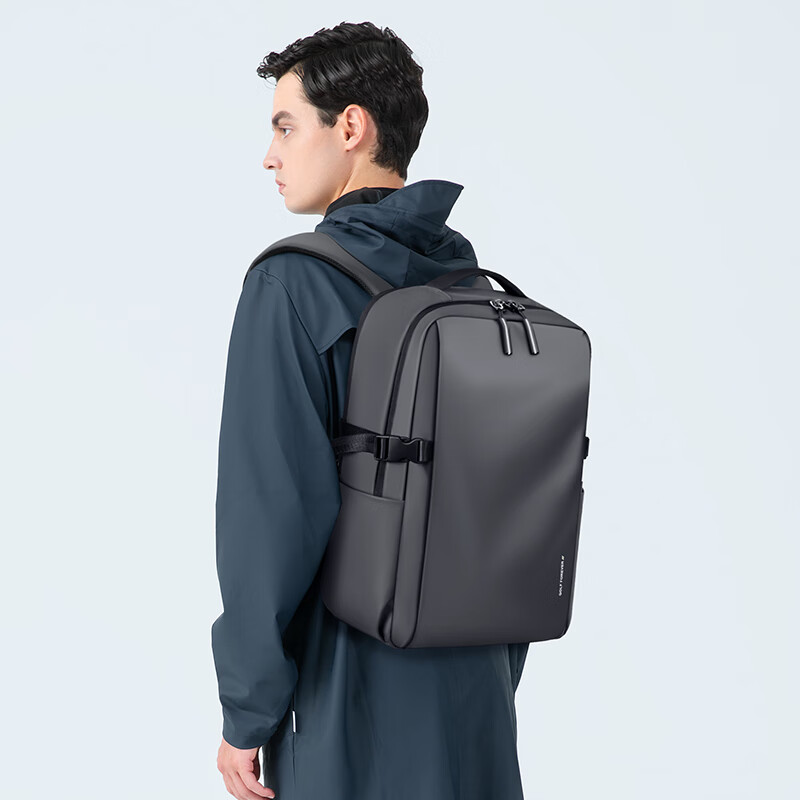 GOLF Backpack for Men, Travel Bag, 17.3-Inch Laptop Bag, Student Schoolbag, Water-Resistant Commuter Business Travel Backpack