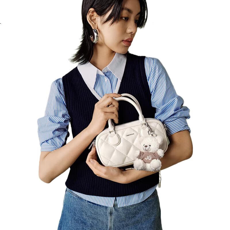 White Image 3