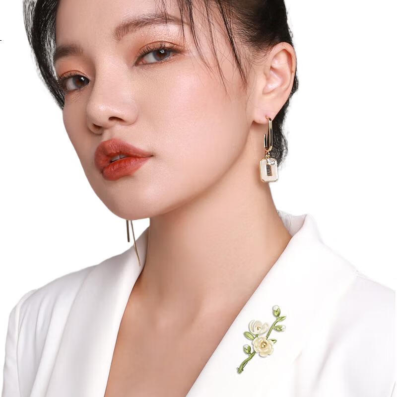 White Image 3