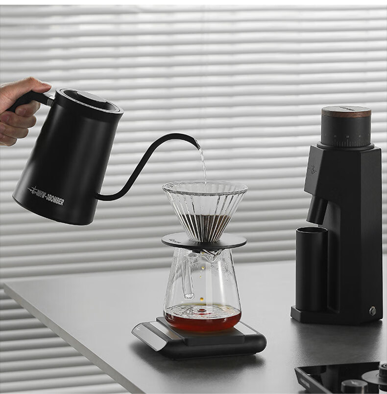 MHW-3BOMBER Assassination Bomber Temperature-Controlled Pour-Over Kettle, Electric Heating Pour-Over Flow Control Smart Coffee Kettle, Home Electric Water-Heated Tea Maker 34