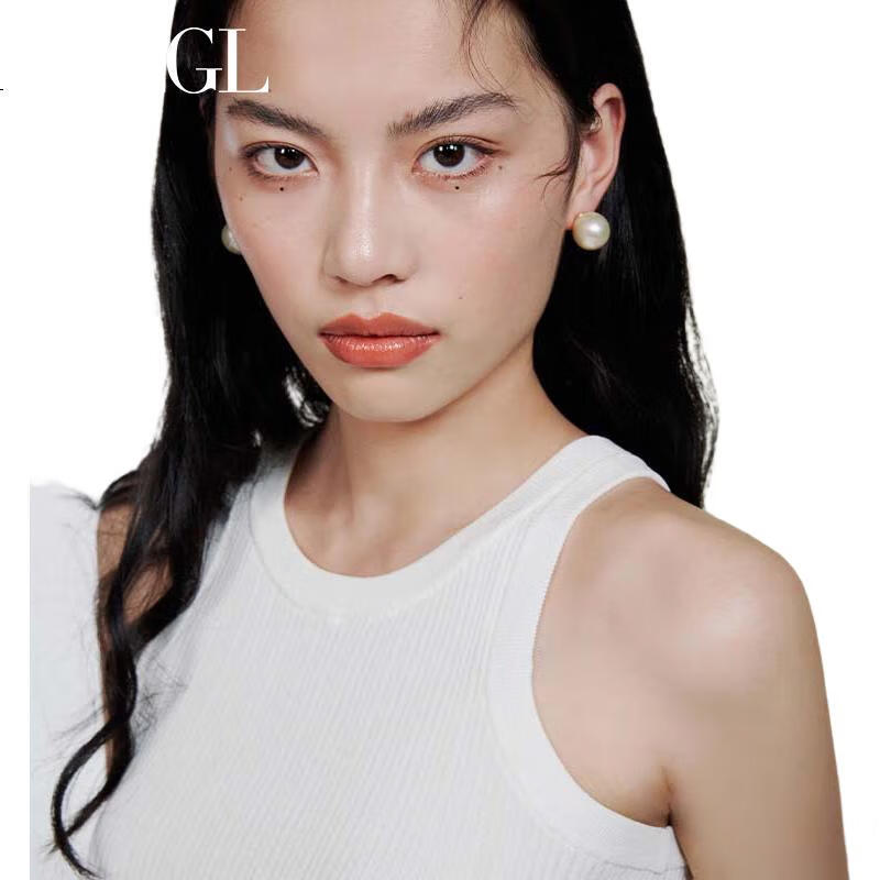 White Image 3