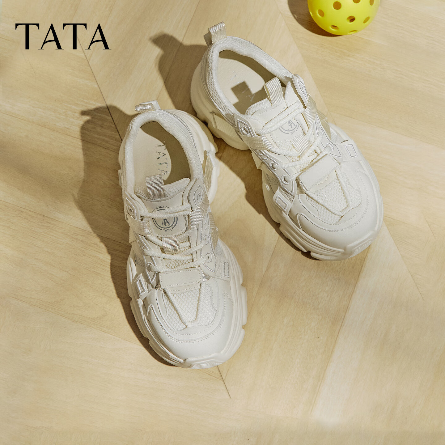 TATA Dad Shoes, Breathable Mesh Sports Shoes, Versatile Casual Height-Increasing Shoes, Beige, Size 36