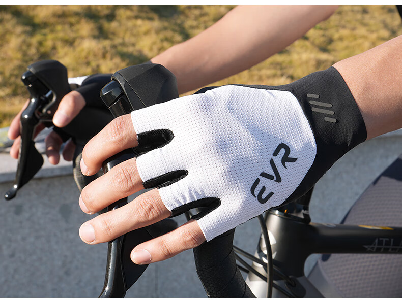 EVR Cycling Gloves Half Finger Summer Shock Absorption Short Finger Gloves White S 13