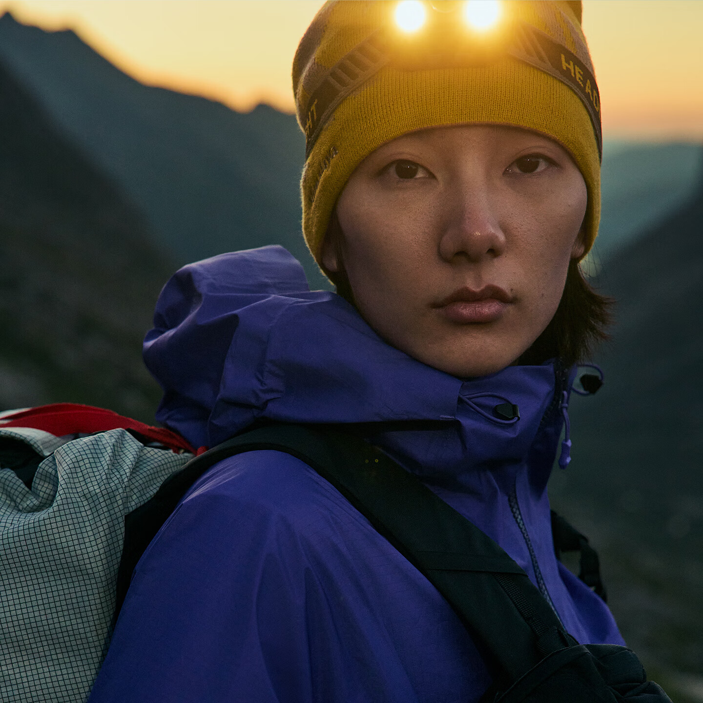Himalaya Genyen Hard Shell Jacket H5500 Professional High-End Outdoor Waterproof Durable Mountaineering Coat for Alpine Climbing and Hiking
