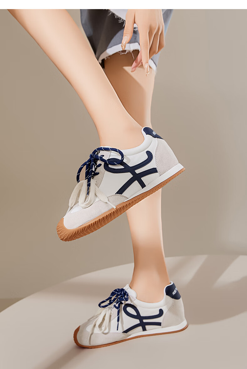 St&Sat Thick-Soled Training Shoes for Women, Summer 2026 New Style, Height-Increasing Soft Sole, Comfortable Classic Versatile Forrest Gump Casual Sneakers 9