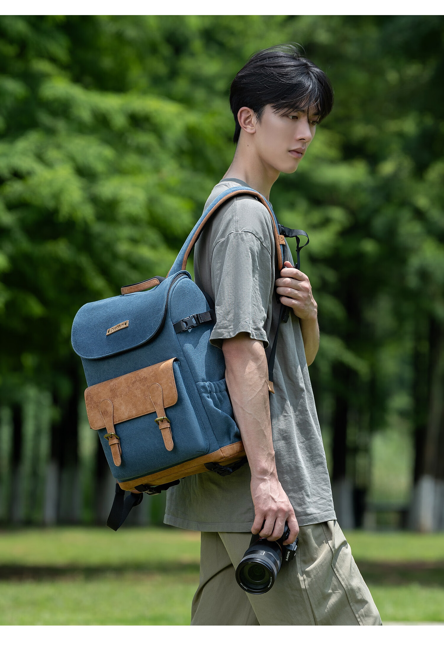 CWATCUN Vintage Camera Bag, Double Shoulder Photography Backpack with Separate Compartments for Top And Bottom, Scratch-Resistant, Wear-Resistant, Large Capacity, Waterproof Photography Bag, Portable Bag 14