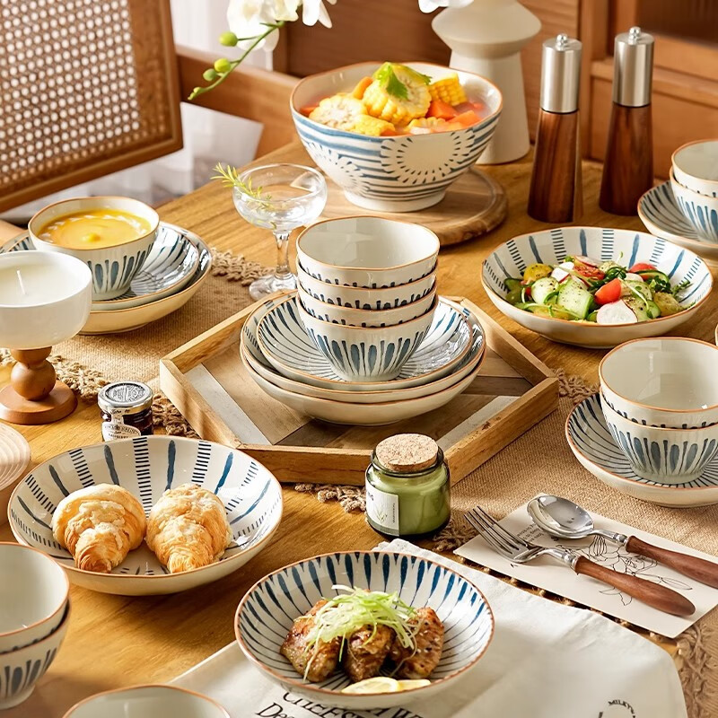 CERAMICS Japanese Ceramic Tableware Set with Bowls, Plates, Chopsticks, Underglaze Colored Bowls, Housewarming Gift And Dining Experience, 24 Pieces