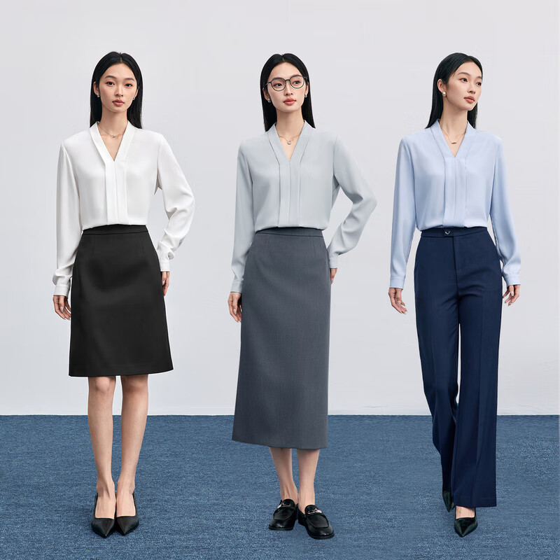 Sentubila V-Neck Pleated Design Lightweight Draping Slightly Stretchy Chiffon Blouse for Women, Autumn Light Office Commute Elegant Slimming Top