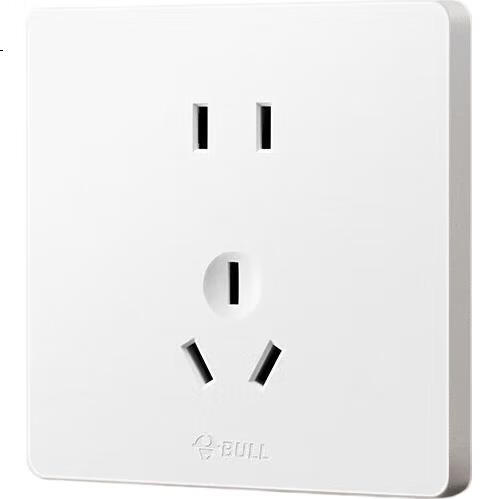 Розетка электрическая BULL G12Z223S, 10А, 5 гнезд, кремовая, белая, 86x86 мм