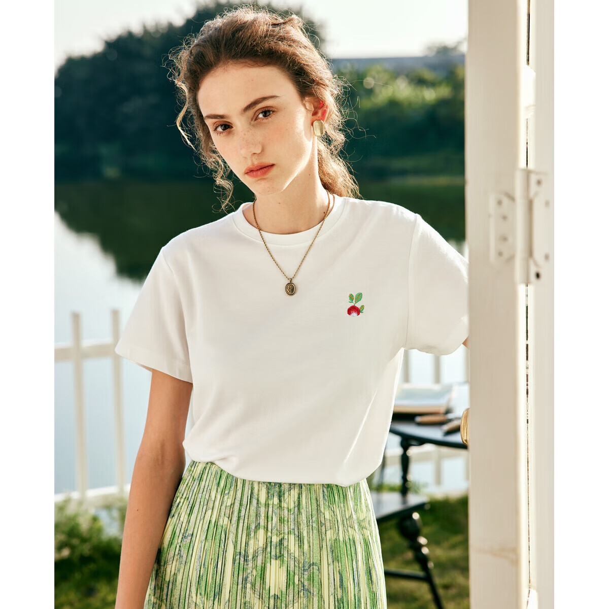 Olrain French Style Short Sleeve T-Shirt Summer Women's Loose Embroidered Lightweight Top Beige S