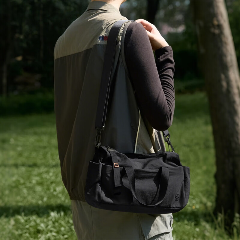 GOLF Lightweight Shoulder Crossbody Bag for Men And Women, Casual Outdoor Sports Small Messenger Bag, Large Capacity Phone And IPad Handbag for Cycling