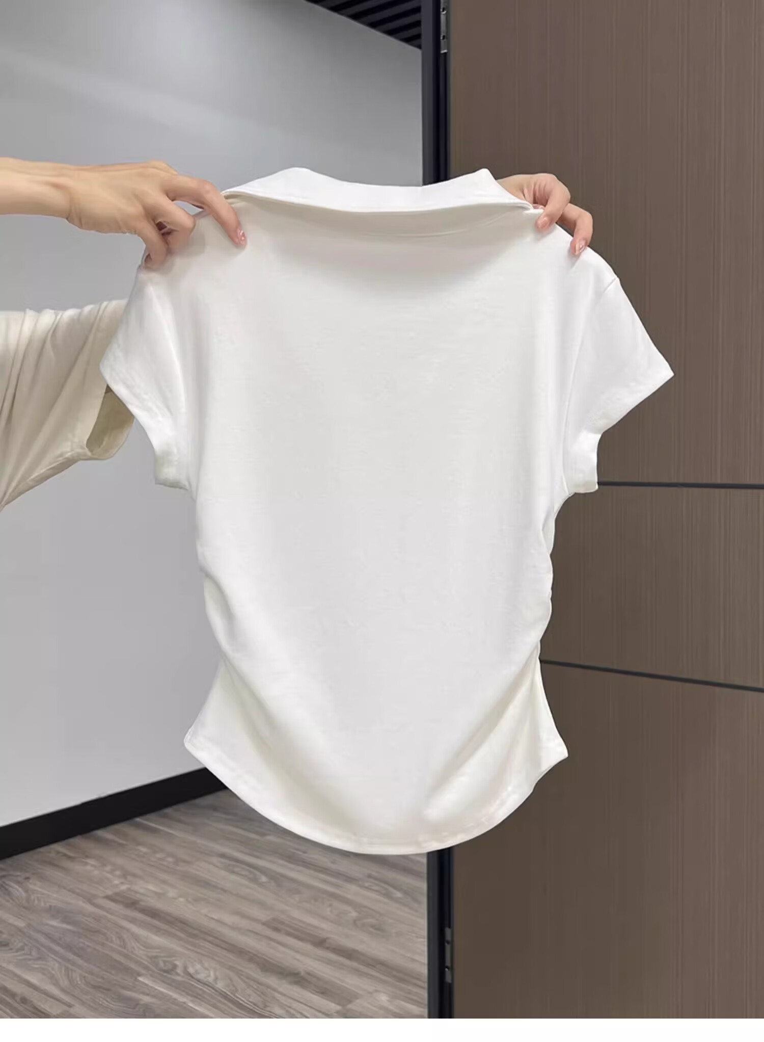 Woodpecker POLO Collar Pure Desire Short Sleeve Bow Embroidery Shoulder T-Shirt Women Slim Fit Cropped Top White L 7
