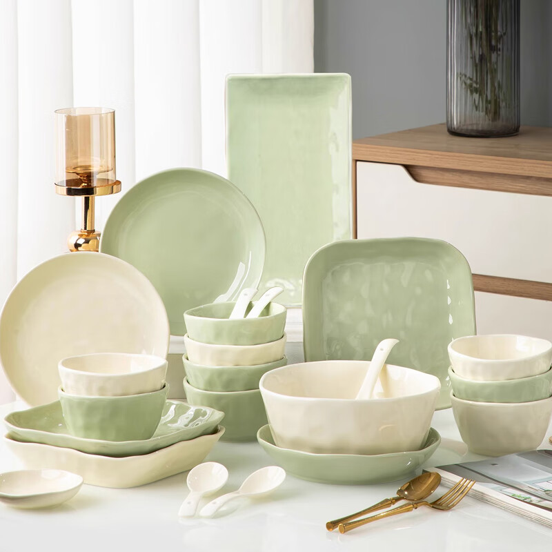 LOOKING HOME 24-Piece Cream-Colored Bowl And Plate Set for Home Use, Underglaze Color Ceramic Tableware Set with Soup Bowls Combination for Gifting