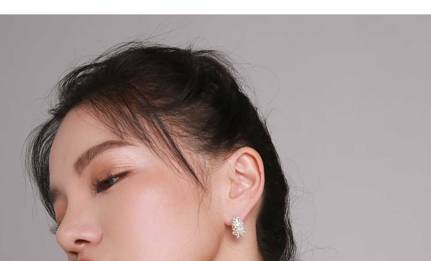 New Year Niche Unique Imitation Pearl Stud Earrings for Women, Elegant And High-End Ear Rings, 2025 New Style Earrings, Birthday Gift 9
