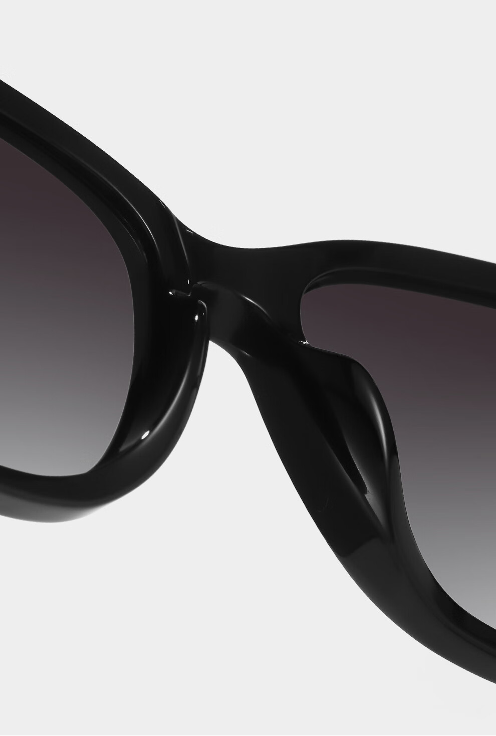 EMPORIO ARMANI Sunglasses, Fashionable Trendy Men's Shades, Unique Style 0EA4060F, National Day 2