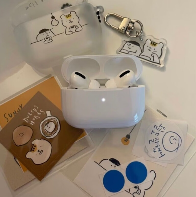 Beiyipin Cute Bear AirPods Case Compatible with AirPods 2/3/4th Gen, Coffee and Light Design, Ins Style Protective Cover for Apple Bluetooth Earphones 3