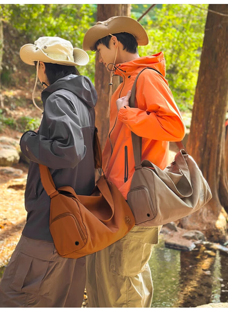 Banzheni Travel Bag for Men And Women, Large Capacity, Can Be Attached to Luggage Handle, Storage Bag for Maternity Leave, Business Trip, Fitness, Handheld And Crossbody Bag 1