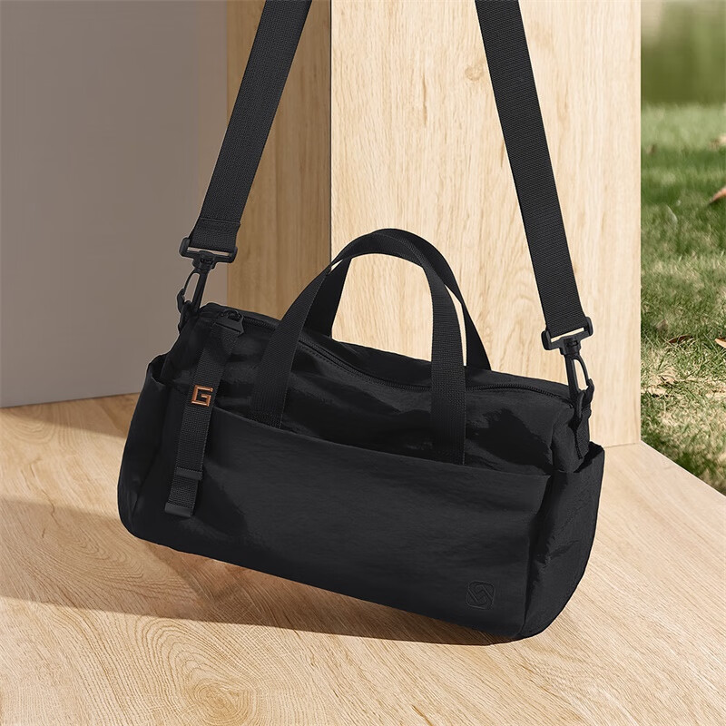 GOLF Shoulder Bag, Casual Crossbody Bag for Men And Women, Lightweight IPad And Phone Bag, Water-Resistant Outdoor Cycling Sports Small Backpack