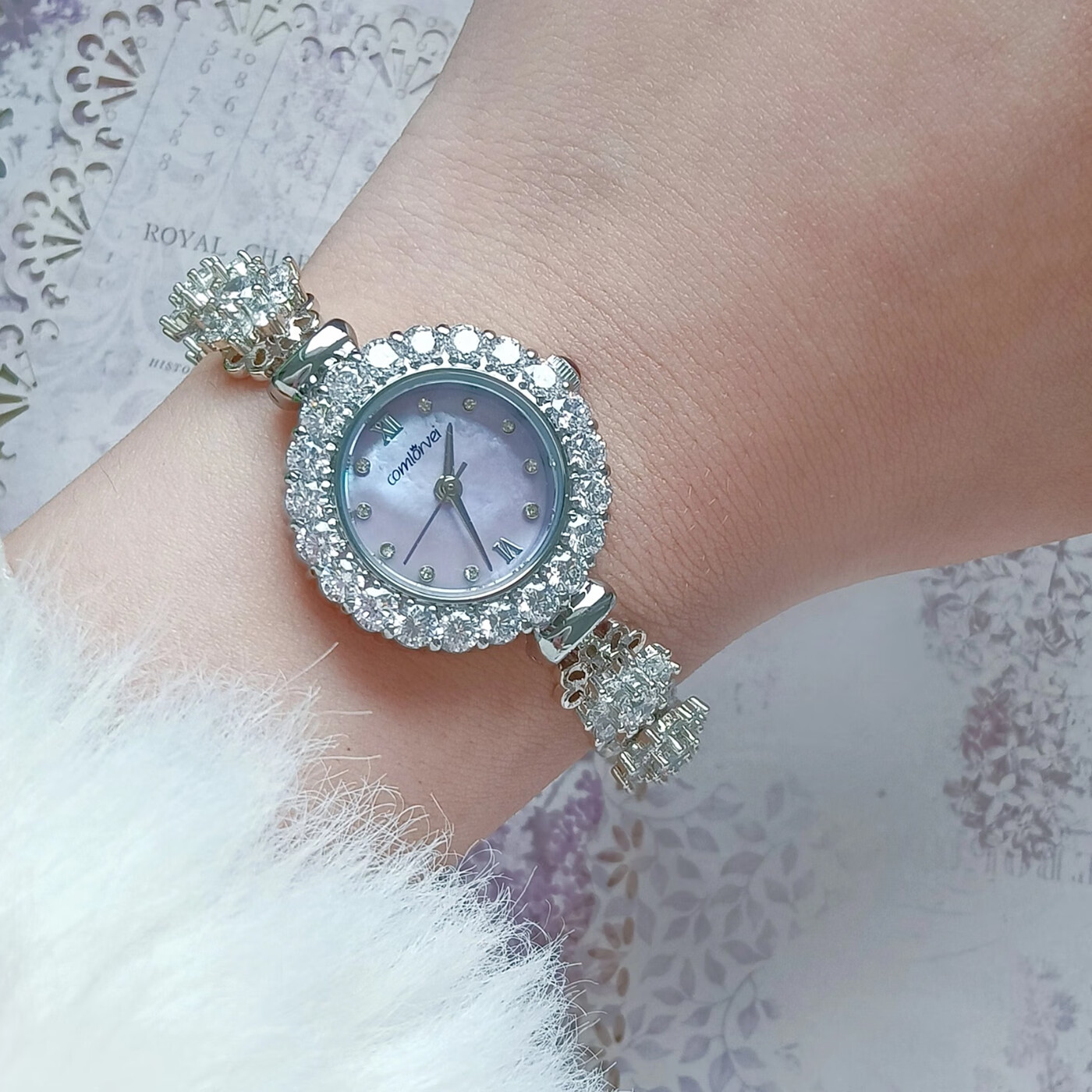 COMLORVEI Watch Rotating Peach Blossom Series with Diamond Inlay, Chinese Women's Watch, Sweet Gift for Girlfriend, Wristwatch 693