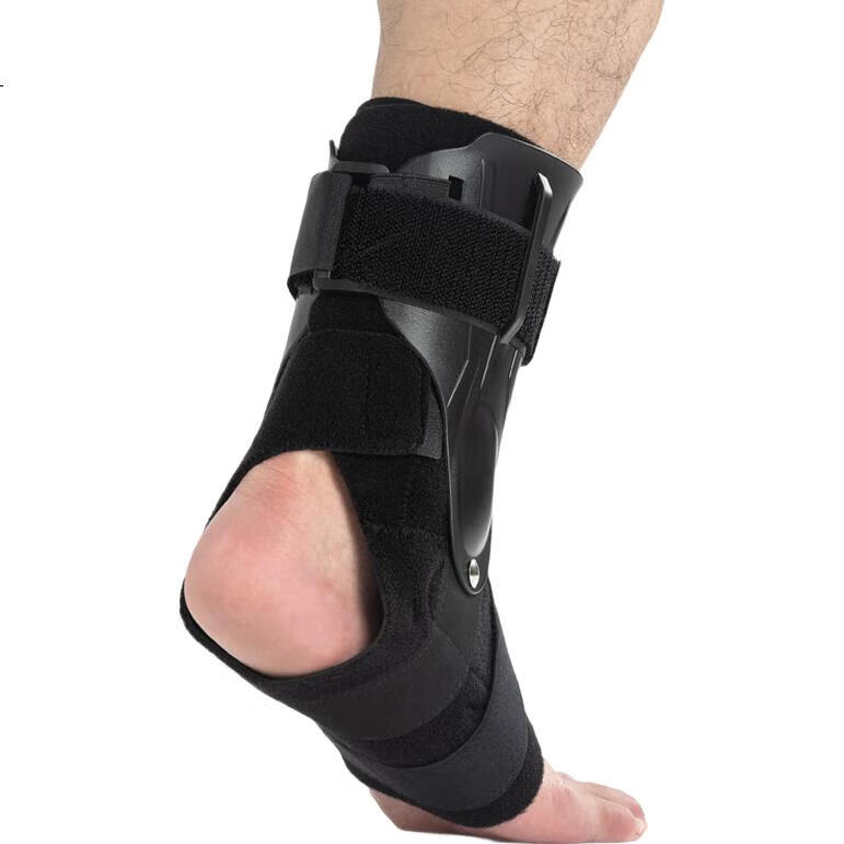 KELME Basketball Ankle Support, Lightweight And Compressive, Anti-Sprain, for Men And Women, Football Sports Protection Gear, Black, Size M (1 Piece)