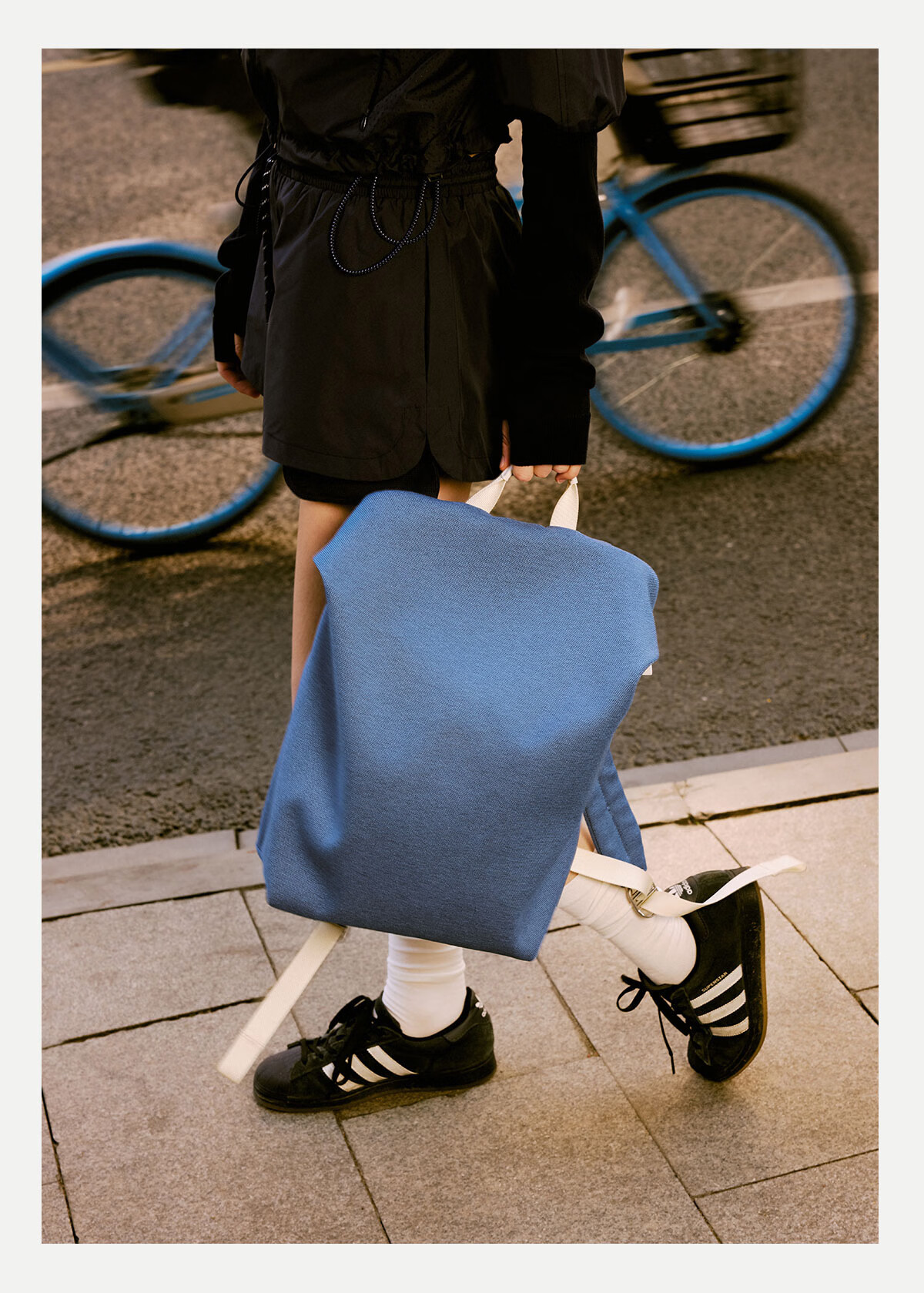 ITO "Lu Yuxiao Same Style" TRUFFLE 2 Rock White 18L Travel Lightweight Backpack for Men And Women, Air Bag Laptop Bag 4