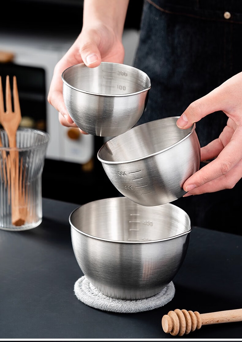 Onlycook 304 Stainless Steel Bowl Food Grade Egg Beating Bowl with Measurement Baking Salad Mixing Bowl Large Bowl - 400ml 9