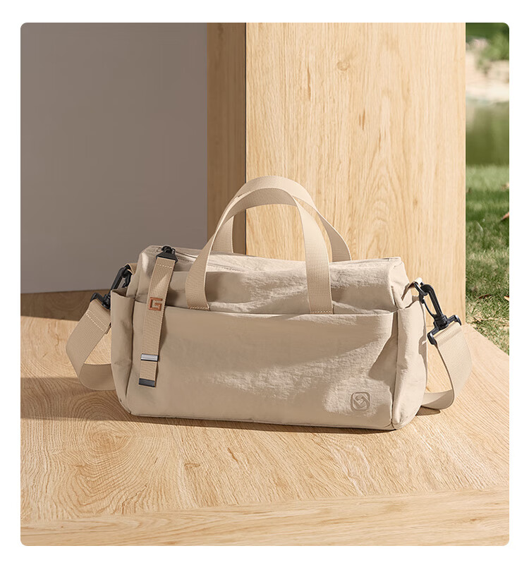 GOLF Shoulder Bag, Casual Crossbody Bag for Men And Women, Lightweight IPad And Phone Bag, Water-Resistant Outdoor Cycling Sports Small Backpack 11