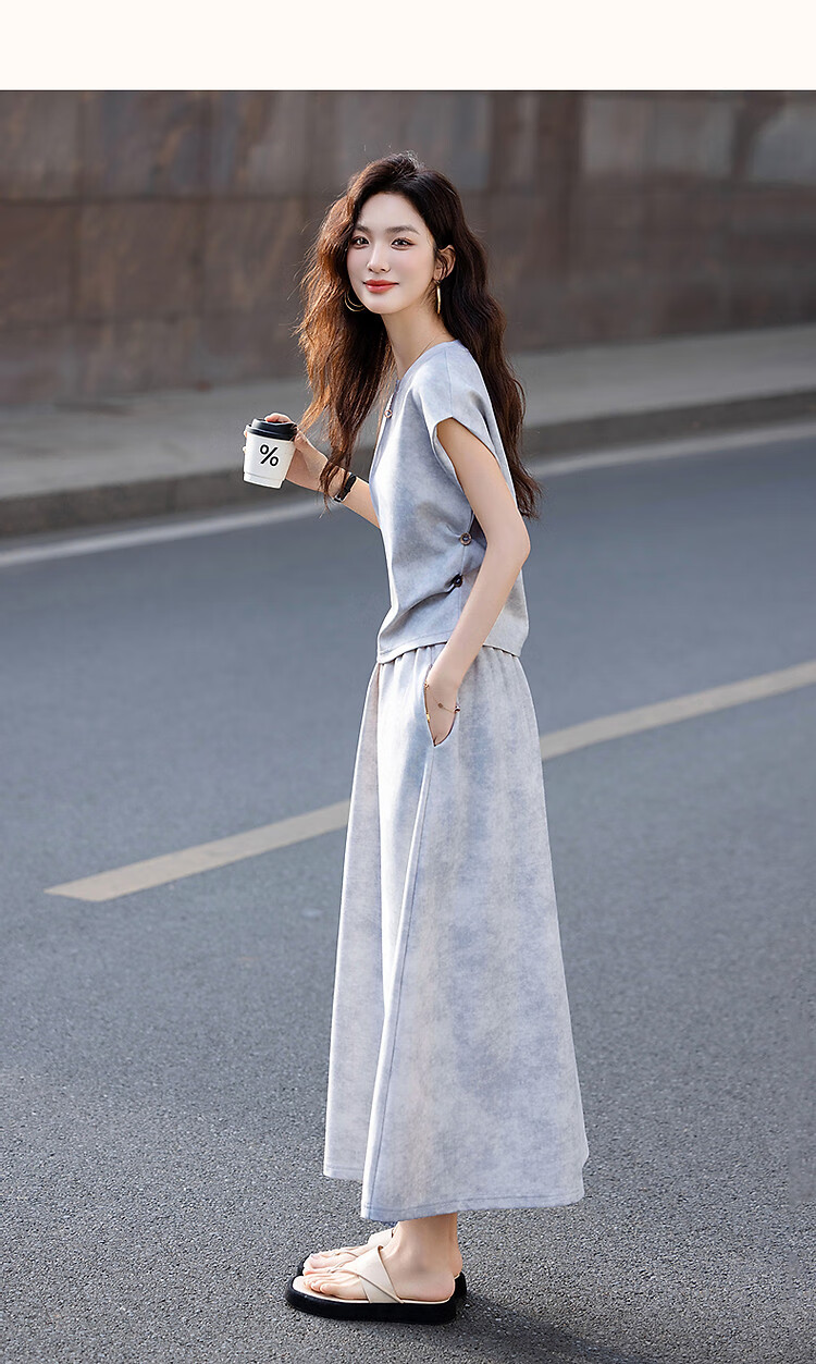 Demana Gradient Print Set Summer Elegant Round Neck Flutter Sleeve Top with Pleated Buttoned Flared Skirt Women's Two-Piece Set 10