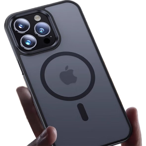 Чехол для iPhone 13