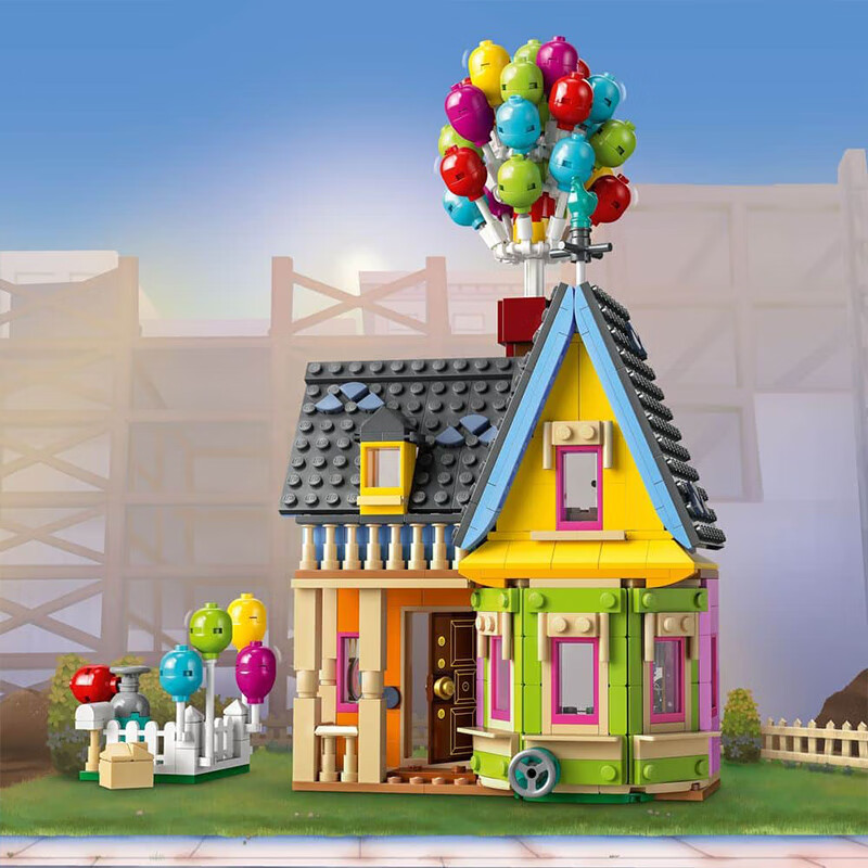 LEGO 43217 "Up House Adventure" House, Disney Series Building Blocks Toy for Boys And Girls