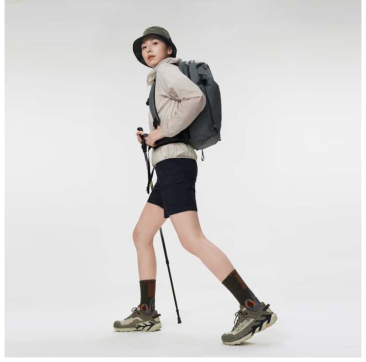 KOLON SPORT, KOLON Shoes, V-Bottom Non-Slip Lightweight GTX Waterproof, MOVE ALPHA 2.0 Hiking Shoes 11