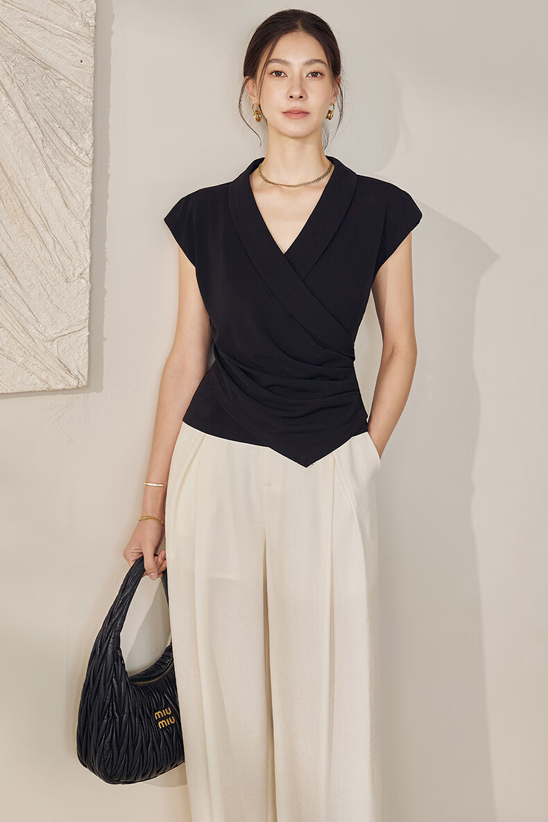 ROEYSHOUSE Elegant V-Neck Slim Fit Sleeveless Shirt for Women Summer Versatile Slimming Pleated Top 12363 Light Blue L 2