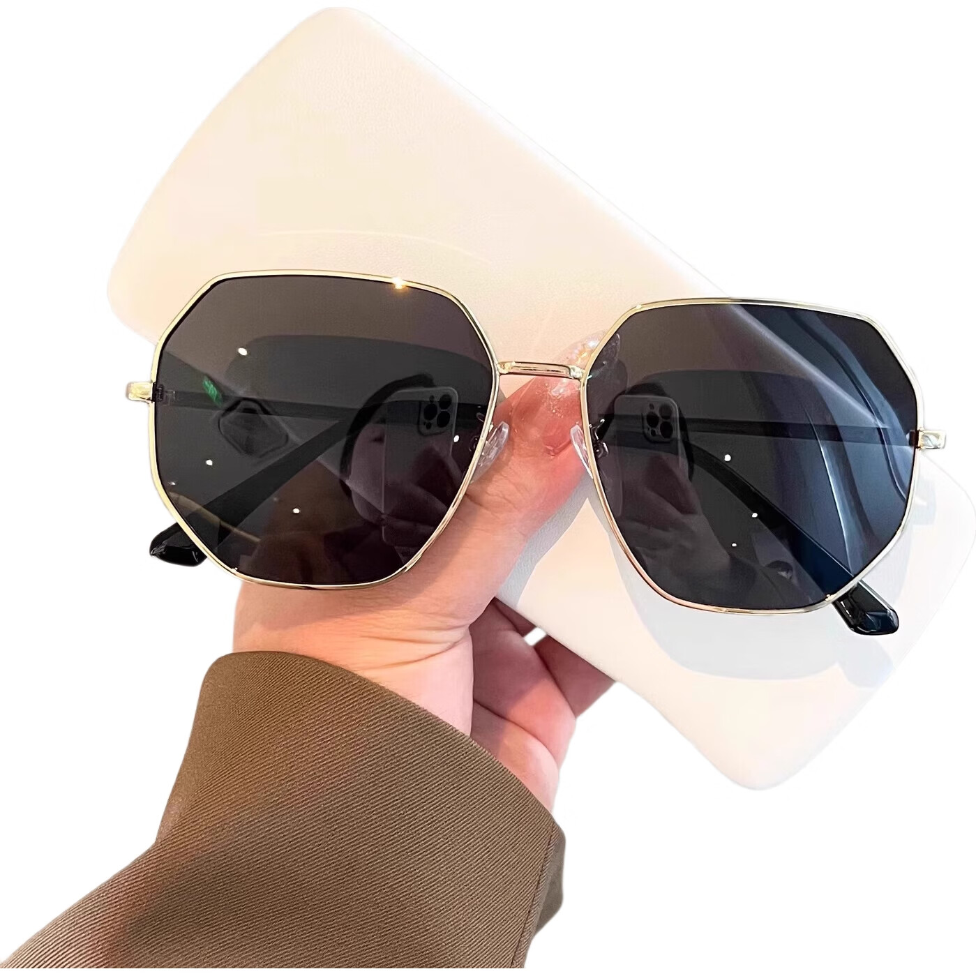 White Image 3