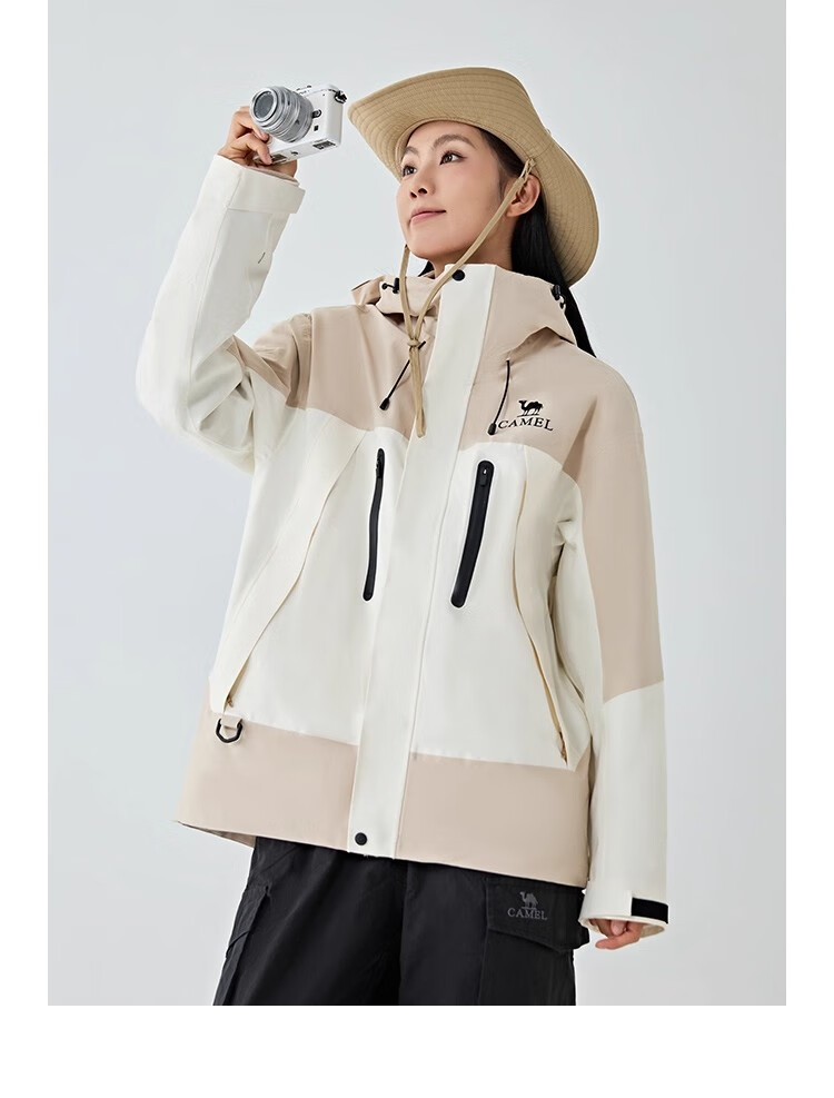 CAMEL [Wang Junkai's Choice] Outdoor Jacket Three-In Unisex Spring And Autumn Fleece-Lined Windproof Waterproof Mountaineering Coat 39