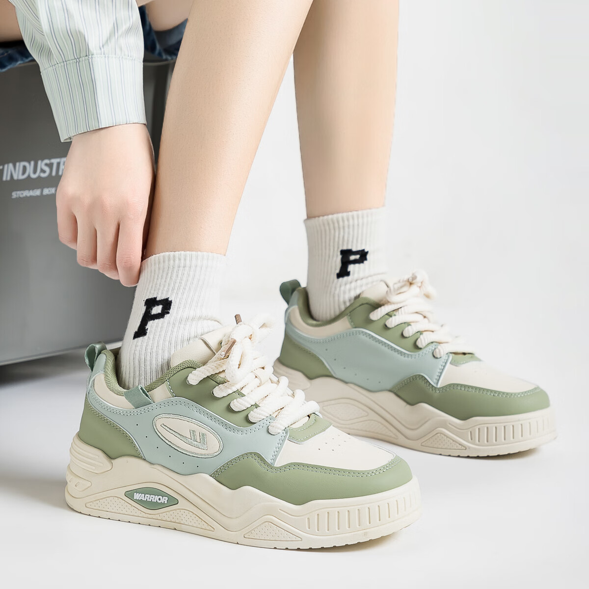 Huili Women's Thick-Soled Low-Top Sneakers, Trendy Retro Leather Sports Casual Shoes WXY4906Z Beige-Green 35