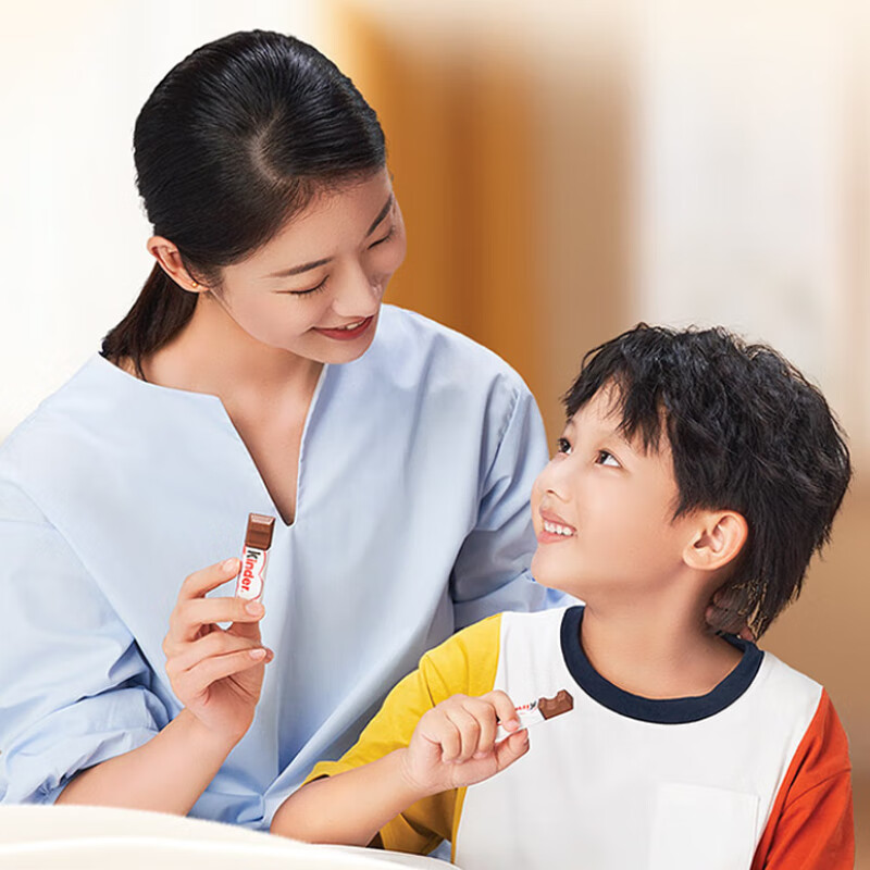 健达 牛奶夹心巧克力礼盒 8条*10 1kg 休闲零食 糖果 生日礼物 伴手礼