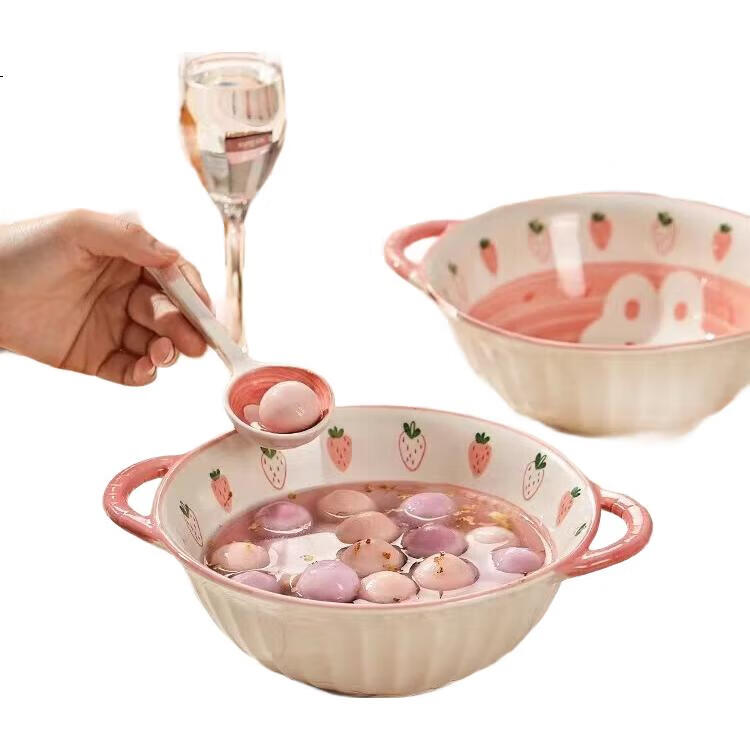 Керамическая суповая тарелка с двумя ручками и ложкой CERAMICS, мультяшная, для дома, для лапши, клубничный кролик, 9.5 дюйма