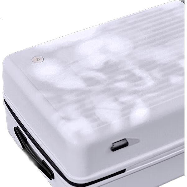 White Image 3