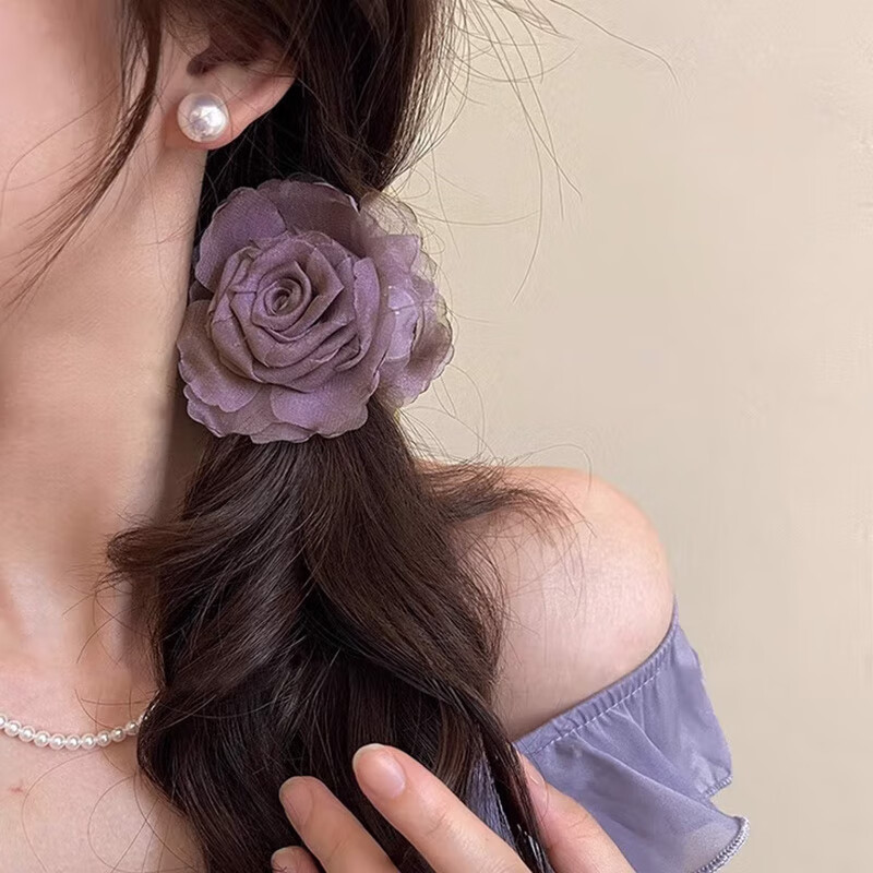 Dongyiyanxuan New Year Gift French Fashion Versatile Shiny Pleated Fabric Hair Claw Clip, Bangs Clip, Large Hair Clip for Back of Head